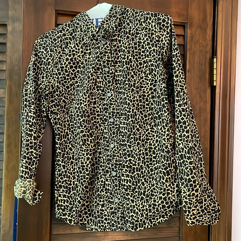 J. Crew size 4 slim fit leopard print button down shirt